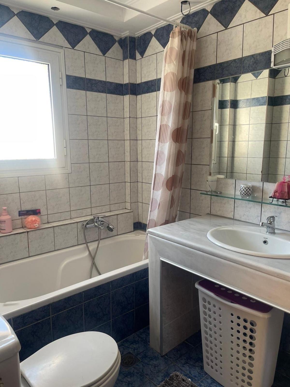 טריקלה Bright Apartment, Spacious Near The Center מראה חיצוני תמונה