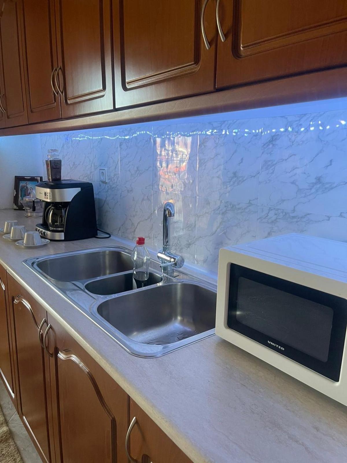 טריקלה Bright Apartment, Spacious Near The Center מראה חיצוני תמונה